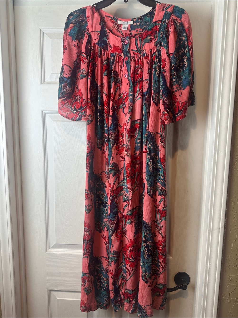 Go Softly Patio Vibrant Coral Pink Relax-fit House Dress Size Small